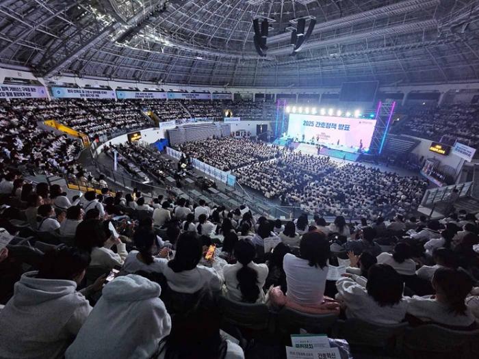 “통합 돌봄체계, 간호사가 중심에 선다”